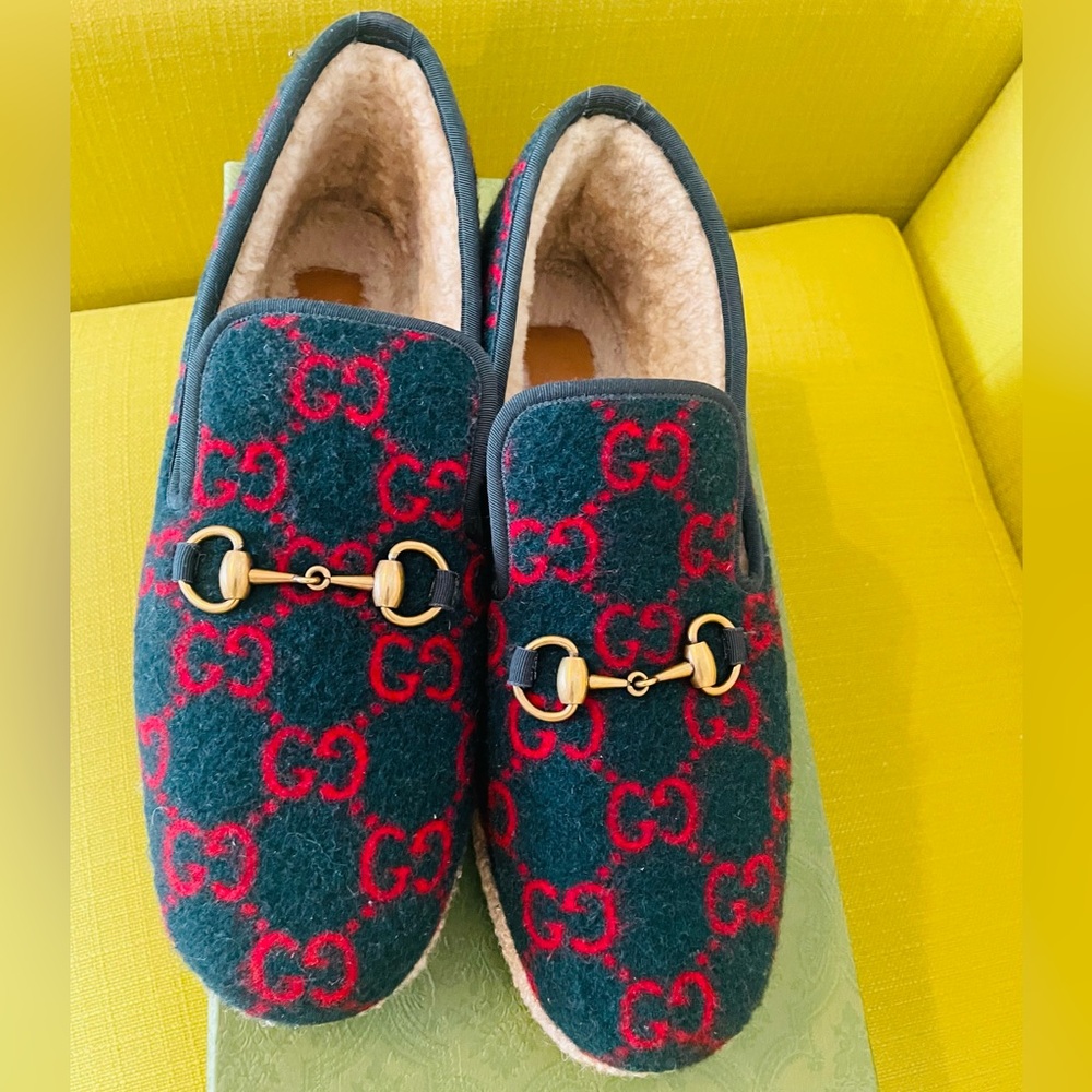 Gucci fría espadrilles
Size: Men's US 8 / EU 41